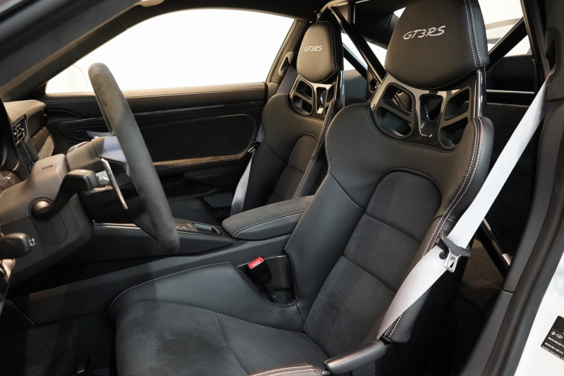 ポルシェ 911(Type991.2) GT3RS LEDヘッドライト PCCB フロントリフト スポーツクロノ  中古車