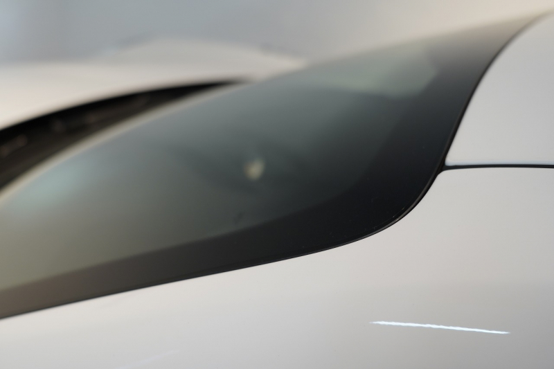 ポルシェ 911(Type991.2) GT3RS LEDヘッドライト PCCB フロントリフト スポーツクロノ  中古車