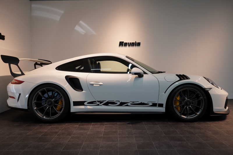 ポルシェ 911(Type991.2) GT3RS LEDヘッドライト PCCB フロントリフト スポーツクロノ  中古車