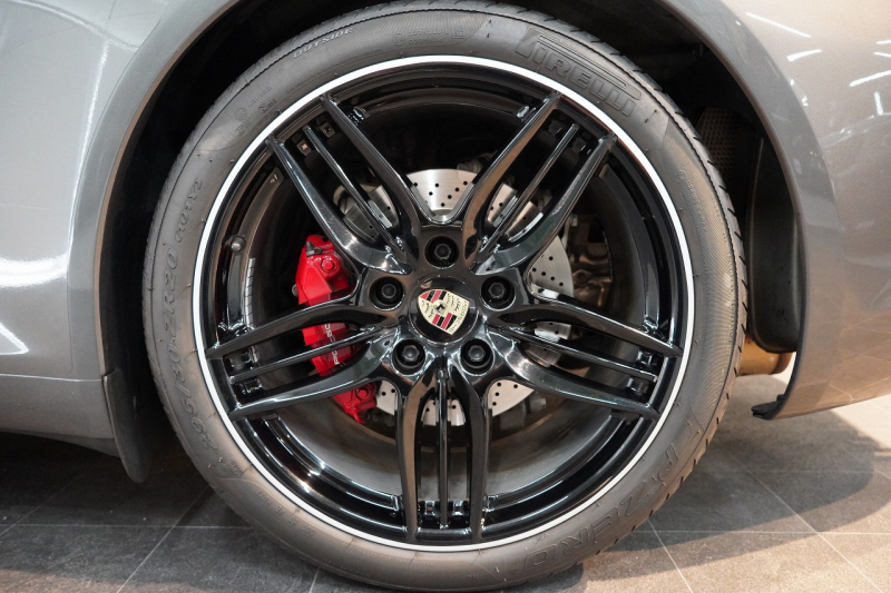 ポルシェ 911(Type991.1) Carrera Cabriolet PDK スポクロ スポエグ スポーツデザイン 20インチスポーツデザインホイール 中古車 中古車