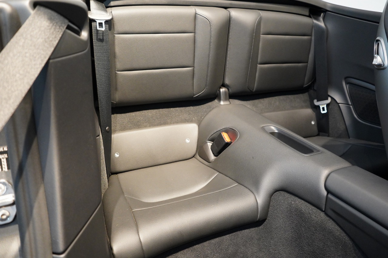 ポルシェ 911(Type991.1) Carrera Cabriolet PDK スポクロ スポエグ スポーツデザイン 20インチスポーツデザインホイール 中古車 中古車