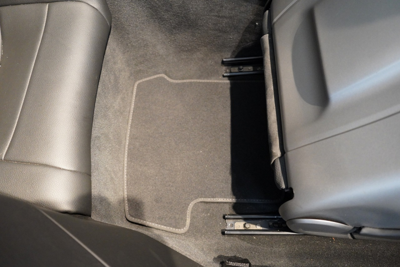 ポルシェ 911(Type991.1) Carrera Cabriolet PDK スポクロ スポエグ スポーツデザイン 20インチスポーツデザインホイール 中古車 中古車