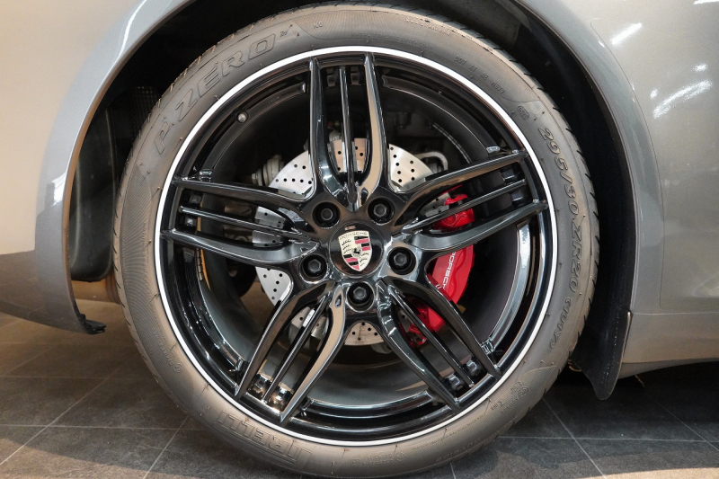 ポルシェ 911(Type991.1) Carrera Cabriolet PDK スポクロ スポエグ スポーツデザイン 20インチスポーツデザインホイール 中古車 中古車