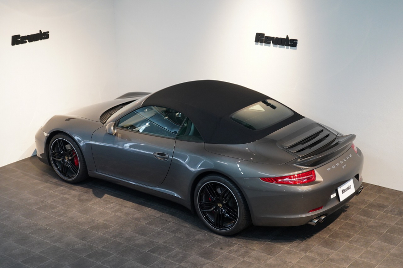 ポルシェ 911(Type991.1) Carrera Cabriolet PDK スポクロ スポエグ スポーツデザイン 20インチスポーツデザインホイール 中古車 中古車