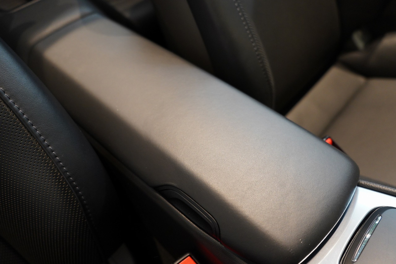 ポルシェ 911(Type991.1) Carrera Cabriolet PDK スポクロ スポエグ スポーツデザイン 20インチスポーツデザインホイール 中古車 中古車