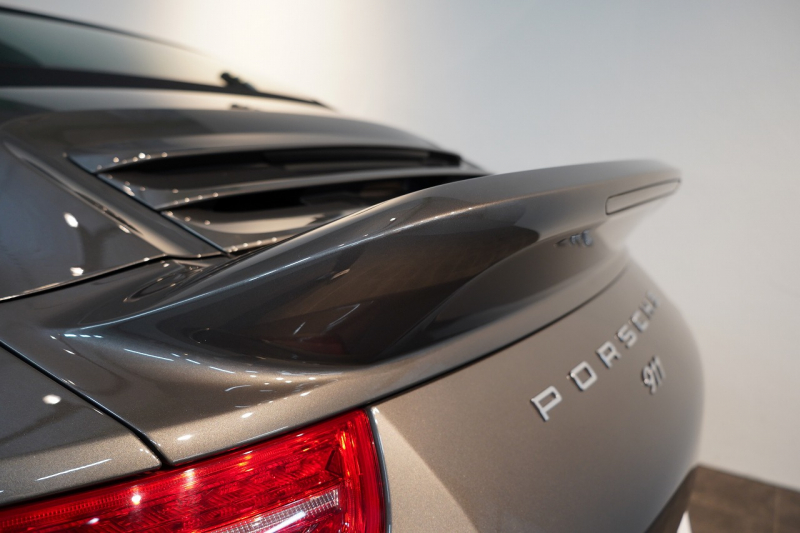 ポルシェ 911(Type991.1) Carrera Cabriolet PDK スポクロ スポエグ スポーツデザイン 20インチスポーツデザインホイール 中古車 中古車