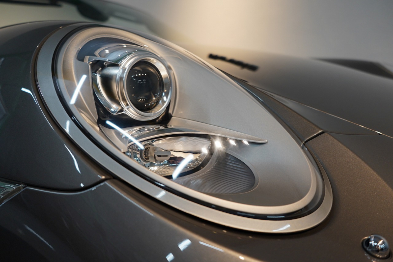 ポルシェ 911(Type991.1) Carrera Cabriolet PDK スポクロ スポエグ スポーツデザイン 20インチスポーツデザインホイール 中古車 中古車