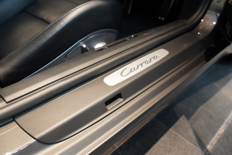 ポルシェ 911(Type991.1) Carrera Cabriolet PDK スポクロ スポエグ スポーツデザイン 20インチスポーツデザインホイール 中古車 中古車