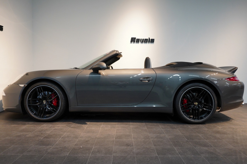 ポルシェ 911(Type991.1) Carrera Cabriolet PDK スポクロ スポエグ スポーツデザイン 20インチスポーツデザインホイール 中古車 中古車