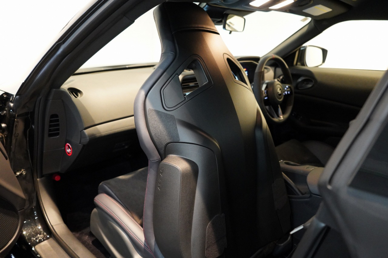 日産 フェアレディZ Z NISMO ワンオーナー ミッドナイトブラックパール 専用レイズ19インチ鍛造ホイール 中古車 中古車