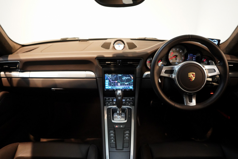 ポルシェ 911(Type991.1) Carrera S PDK スポクロ スポエグ スポーツステア ナチュラルレザーインテリア 中古車 中古車