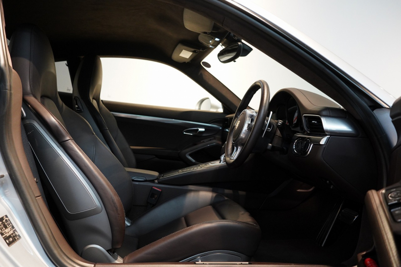 ポルシェ 911(Type991.1) Carrera S PDK スポクロ スポエグ スポーツステア ナチュラルレザーインテリア 中古車 中古車