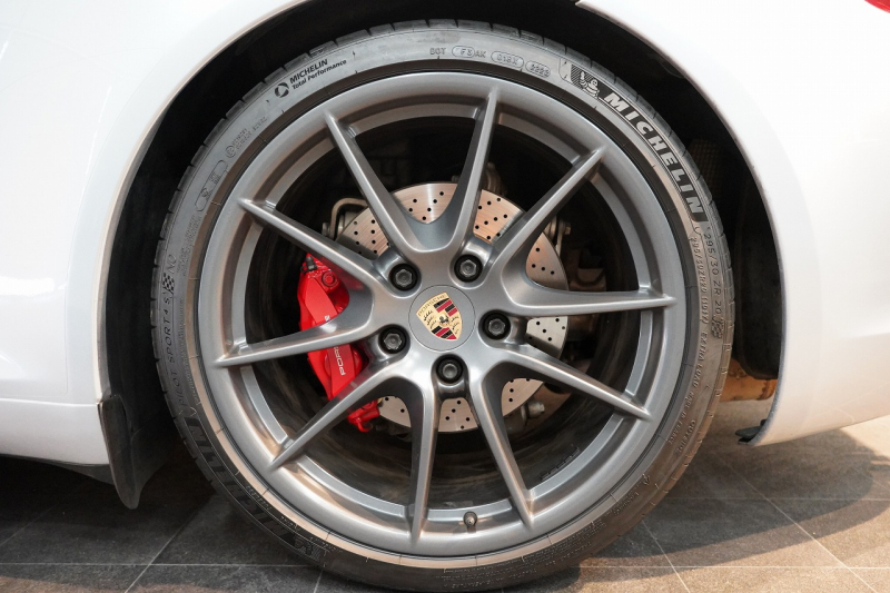 ポルシェ 911(Type991.1) Carrera S PDK スポクロ スポエグ スポーツステア ナチュラルレザーインテリア 中古車 中古車