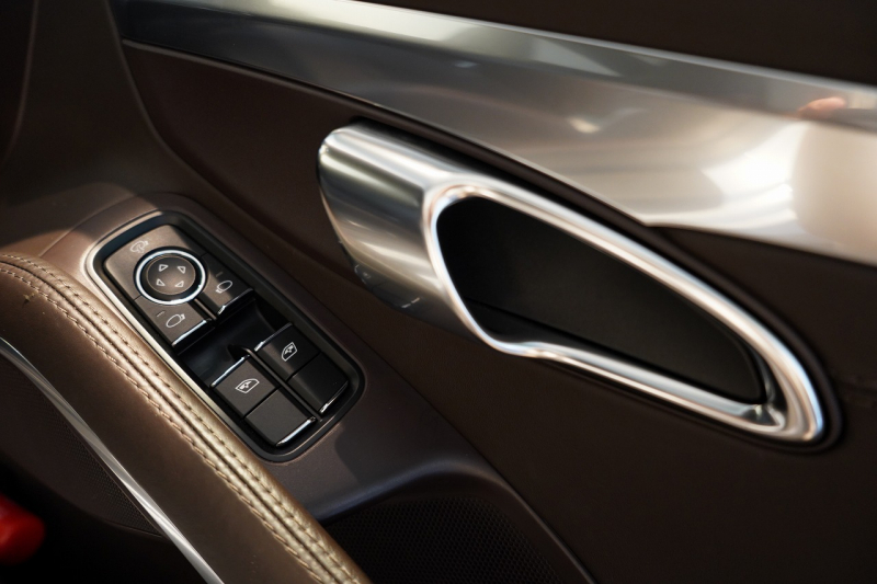 ポルシェ 911(Type991.1) Carrera S PDK スポクロ スポエグ スポーツステア ナチュラルレザーインテリア 中古車 中古車