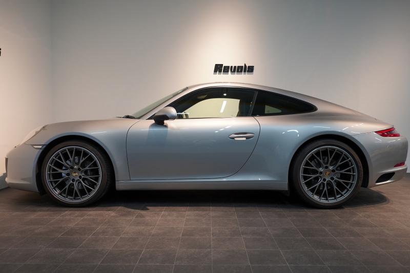 ポルシェ 911(Type991.2) Carrera 7MT スポクロ スポエグ 20インチRSスパイダーAW エントリー&ドライブ 中古車 中古車