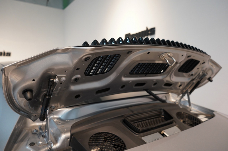 ポルシェ 911(Type991.2) Carrera 7MT スポクロ スポエグ 20インチRSスパイダーAW エントリー&ドライブ 中古車 中古車