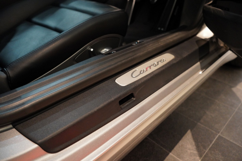 ポルシェ 911(Type991.2) Carrera 7MT スポクロ スポエグ 20インチRSスパイダーAW エントリー&ドライブ 中古車 中古車