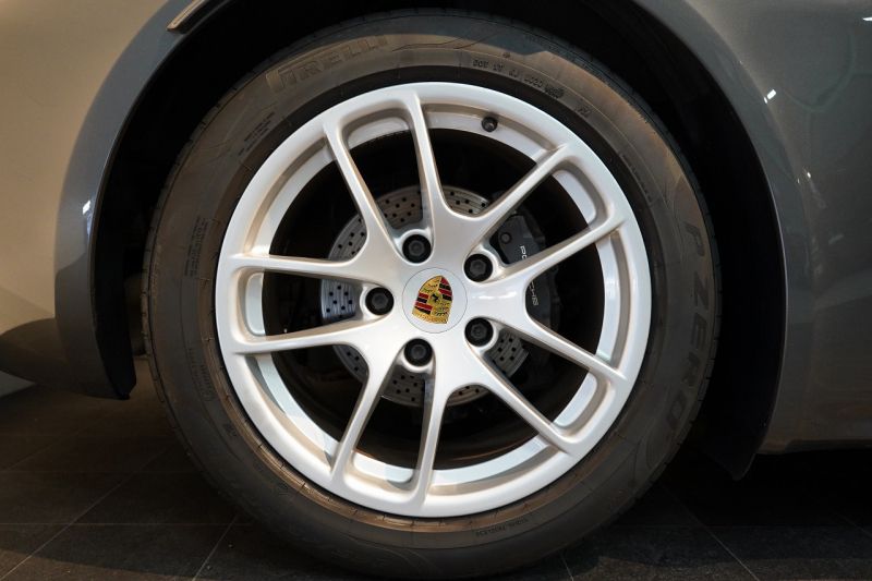 ポルシェ 718 ケイマン PDK アゲートグレーメタリック ACC パークアシスト付バックカメラ 中古車 中古車