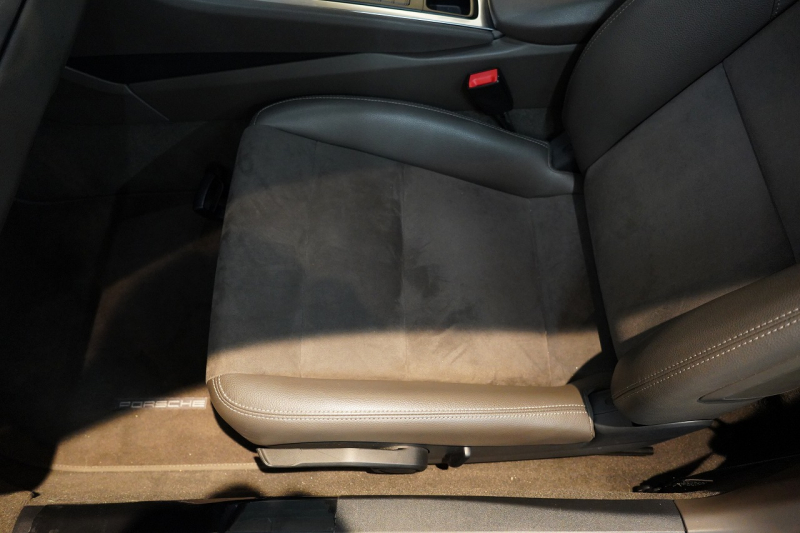 ポルシェ 718 ケイマン PDK アゲートグレーメタリック ACC パークアシスト付バックカメラ 中古車 中古車