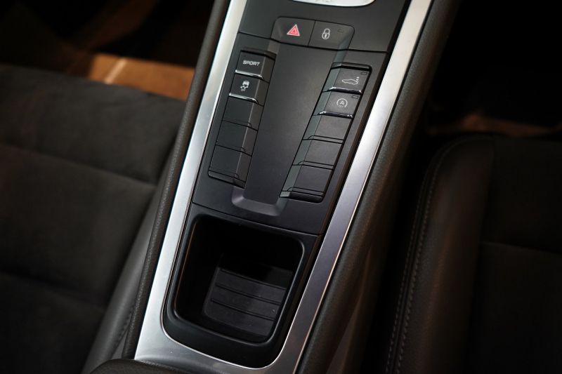 ポルシェ 718 ケイマン PDK アゲートグレーメタリック ACC パークアシスト付バックカメラ 中古車 中古車