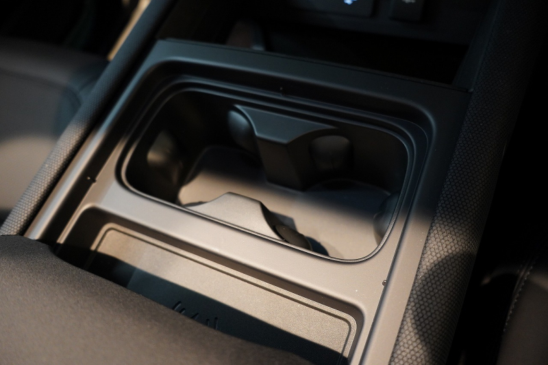 ランドローバー ディフェンダー 110 75th LIMITED EDITION  限定150台 フィックスドサイドステップ 中古車 中古車