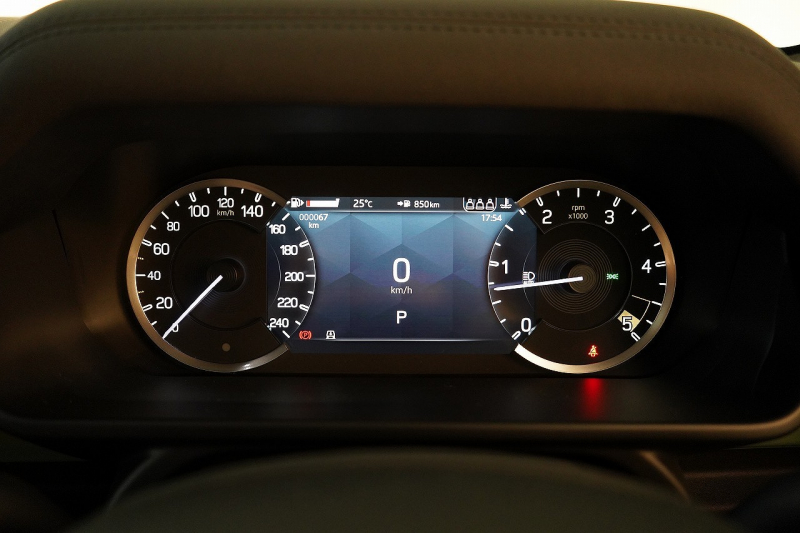 ランドローバー ディフェンダー 110 75th LIMITED EDITION  限定150台 フィックスドサイドステップ 中古車 中古車