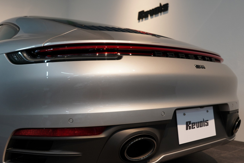 ポルシェ 911(Type992) Carrera PDK スポーツクロノ スポーツエグゾースト カレラS20/21ホイール GTシルバー  中古車