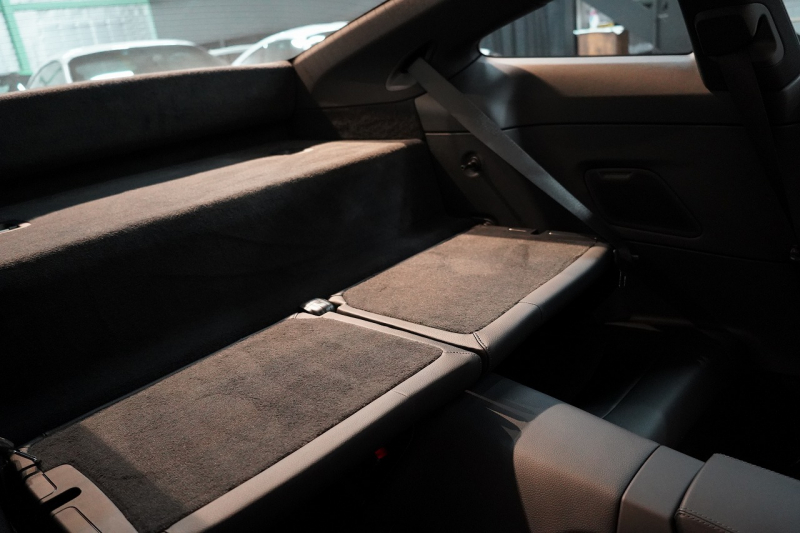 ポルシェ 911(Type992) Carrera PDK スポーツクロノ スポーツエグゾースト カレラS20/21ホイール GTシルバー  中古車