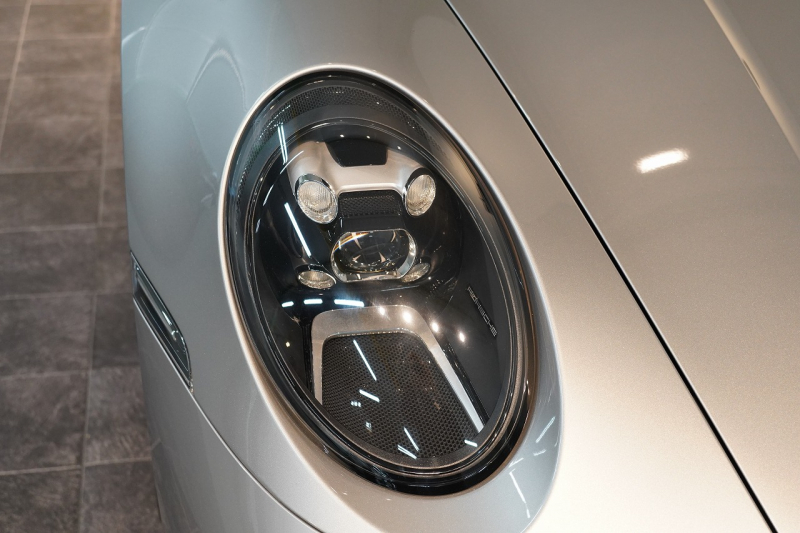 ポルシェ 911(Type992) Carrera PDK スポーツクロノ スポーツエグゾースト カレラS20/21ホイール GTシルバー  中古車