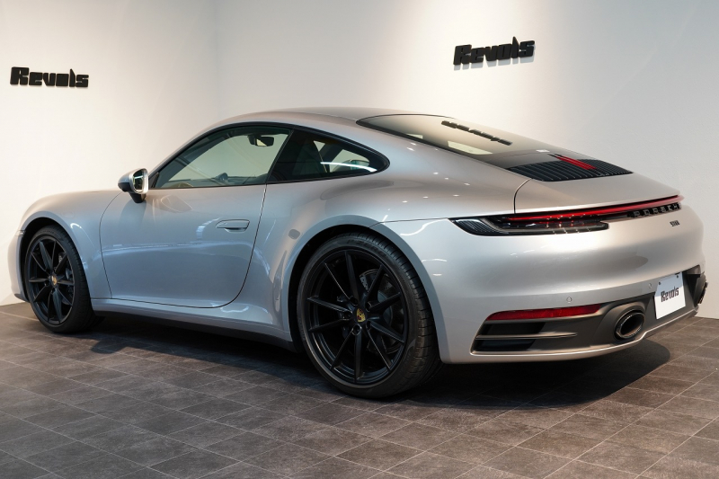 ポルシェ 911(Type992) Carrera PDK スポーツクロノ スポーツエグゾースト カレラS20/21ホイール GTシルバー  中古車