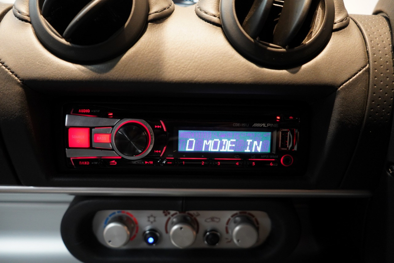 ロータス エリーゼ スポーツ 220 ソリッドレッド バックカメラ 中古車 中古車