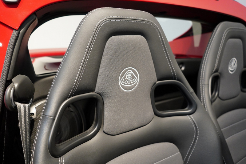 ロータス エリーゼ スポーツ 220 ソリッドレッド バックカメラ 中古車 中古車