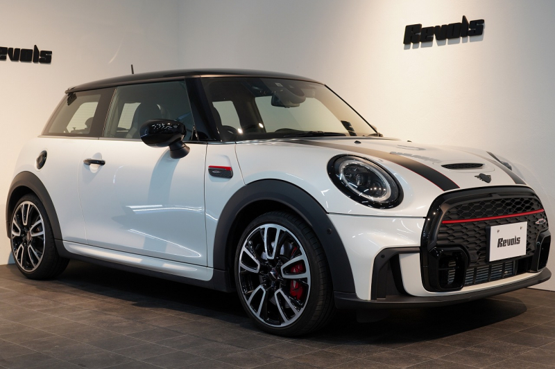 MINI(ミニ) ミニ JOHN COOPER WORKS ワンオーナー JCWトリム ブラックルーフ&ミラー 中古車 中古車
