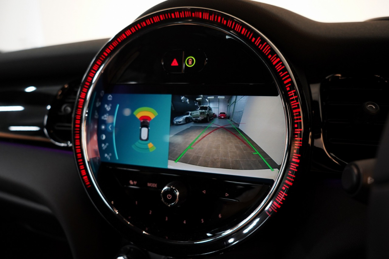 MINI(ミニ) ミニ JOHN COOPER WORKS ワンオーナー JCWトリム ブラックルーフ&ミラー 中古車 中古車