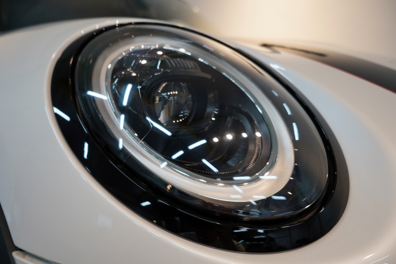 MINI(ミニ) ミニ JOHN COOPER WORKS ワンオーナー JCWトリム ブラックルーフ&ミラー 中古車 中古車