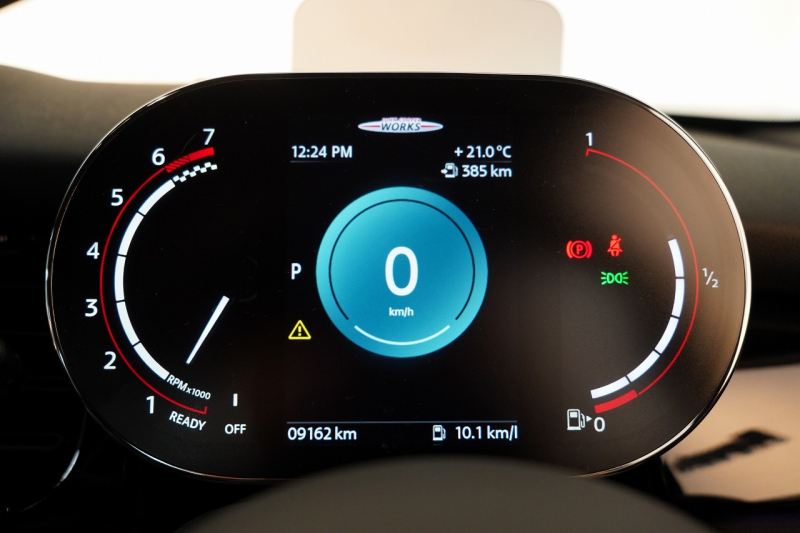 MINI(ミニ) ミニ JOHN COOPER WORKS ワンオーナー JCWトリム ブラックルーフ&ミラー 中古車 中古車