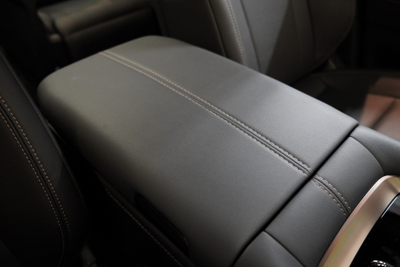 トヨタ アルファード Z ワンオーナー モデリスタエアロ 有機EL後席モニター ユニバーサルステップ デジタルインナーミラー 中古車 中古車