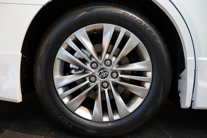 トヨタ アルファード Z ワンオーナー モデリスタエアロ 有機EL後席モニター ユニバーサルステップ デジタルインナーミラー 中古車 中古車