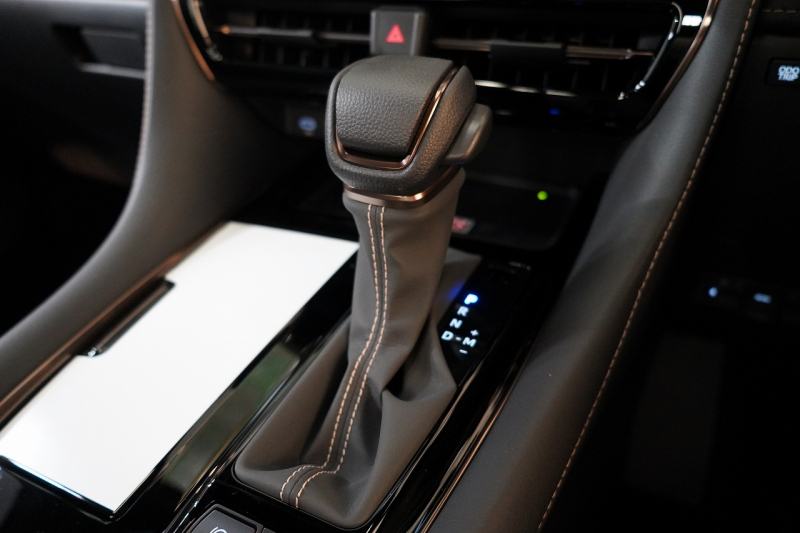 トヨタ アルファード Z ワンオーナー モデリスタエアロ 有機EL後席モニター ユニバーサルステップ デジタルインナーミラー 中古車 中古車