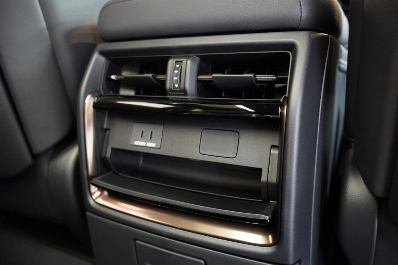 トヨタ アルファード Z ワンオーナー モデリスタエアロ 有機EL後席モニター ユニバーサルステップ デジタルインナーミラー 中古車 中古車