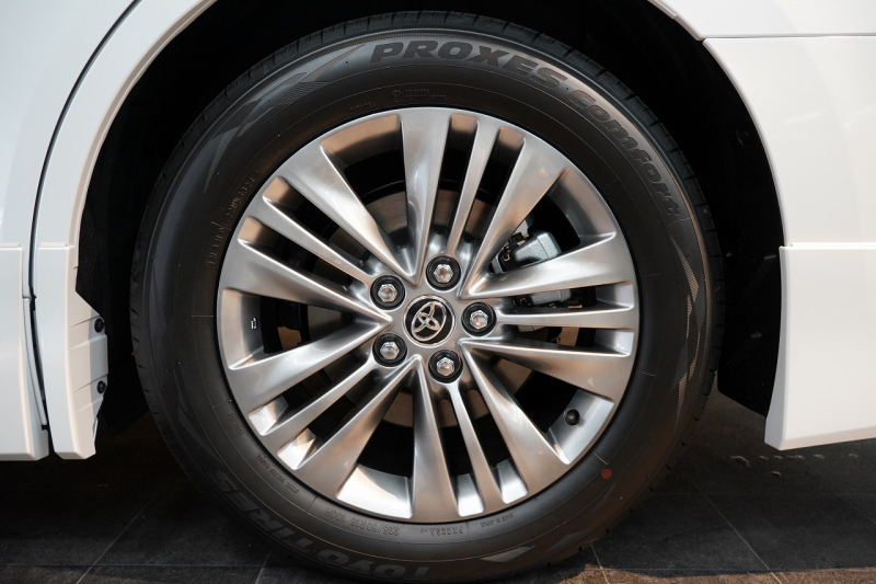 トヨタ アルファード Z ワンオーナー モデリスタエアロ 有機EL後席モニター ユニバーサルステップ デジタルインナーミラー 中古車 中古車