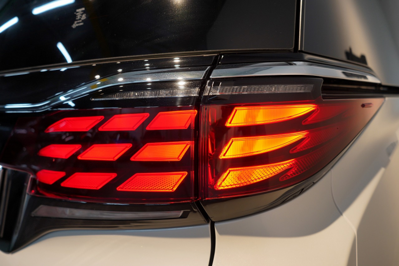 トヨタ アルファード Z ワンオーナー モデリスタエアロ 有機EL後席モニター ユニバーサルステップ デジタルインナーミラー 中古車 中古車