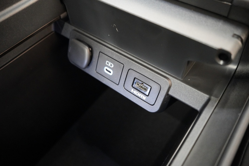 トヨタ アルファード Z ワンオーナー モデリスタエアロ 有機EL後席モニター ユニバーサルステップ デジタルインナーミラー 中古車 中古車