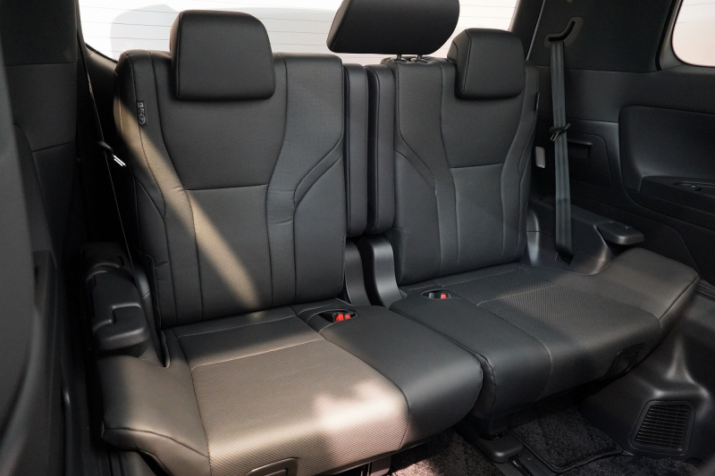 トヨタ アルファード Z ワンオーナー モデリスタエアロ 有機EL後席モニター ユニバーサルステップ デジタルインナーミラー 中古車 中古車