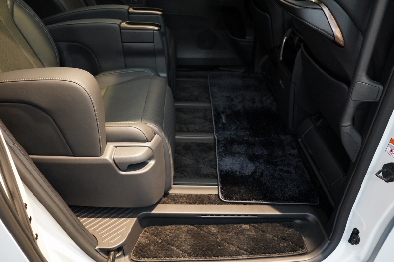 トヨタ アルファード Z ワンオーナー モデリスタエアロ 有機EL後席モニター ユニバーサルステップ デジタルインナーミラー 中古車 中古車