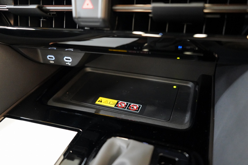 トヨタ アルファード Z ワンオーナー モデリスタエアロ 有機EL後席モニター ユニバーサルステップ デジタルインナーミラー 中古車 中古車