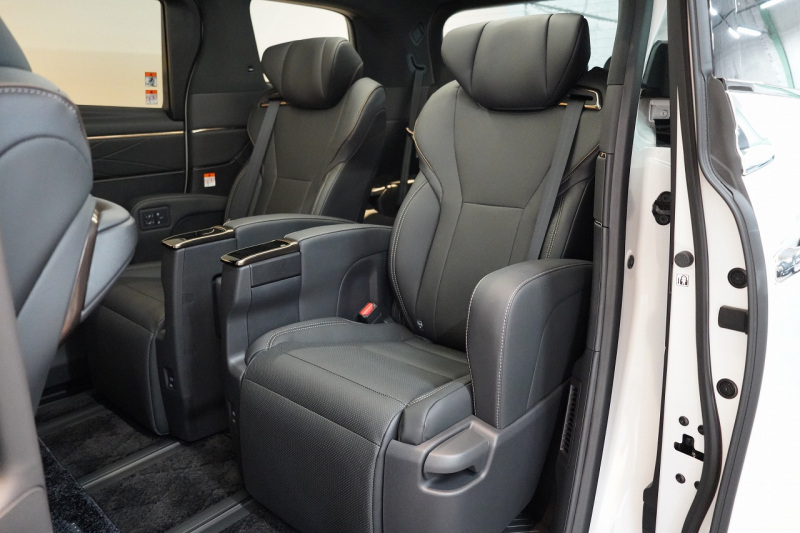 トヨタ アルファード Z ワンオーナー モデリスタエアロ 有機EL後席モニター ユニバーサルステップ デジタルインナーミラー 中古車 中古車