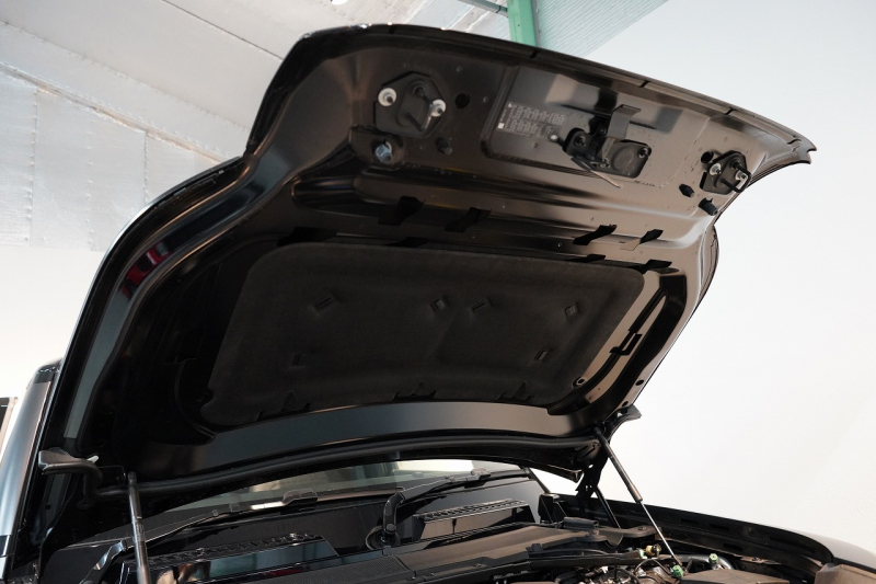 ランドローバー ディフェンダー 110 CARPATHIAN EDITON  ワンオーナー 電動サイドステップ エボニーレザーシート 中古車 中古車