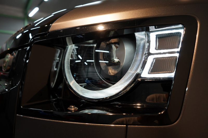 ランドローバー ディフェンダー 110 CARPATHIAN EDITON  ワンオーナー 電動サイドステップ エボニーレザーシート 中古車 中古車