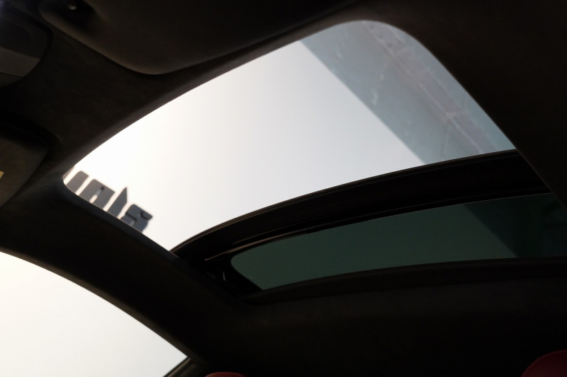 ポルシェ 911(Type991.2) Carrera PDK 左H スポクロ スポエグ Fリフト サンルーフ LEDヘッド BOSEサウンド ジェットブラック 中古車 中古車